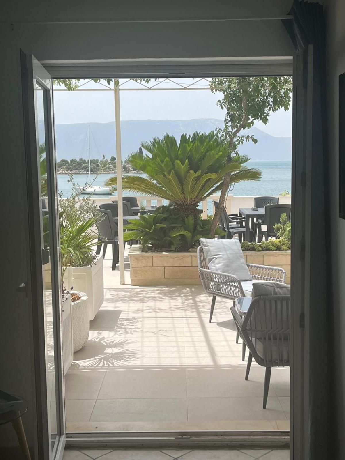 Villa Ante Apartments บลัตเซ ห้อง รูปภาพ